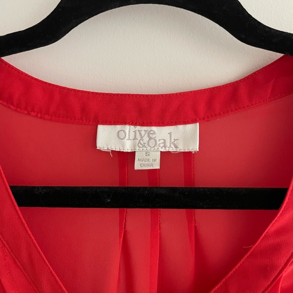 Red Sheer tie front top Size Small - Picture 3 of 5